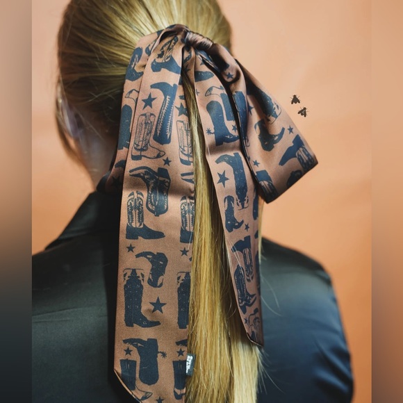 2FlyCo Accessories - Brown Western Print Hair Scarf